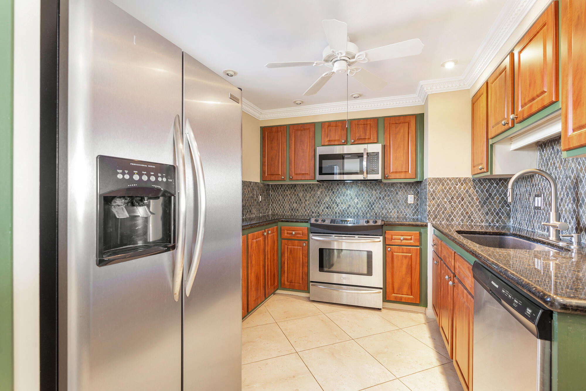 5200 N Flagler Drive 404