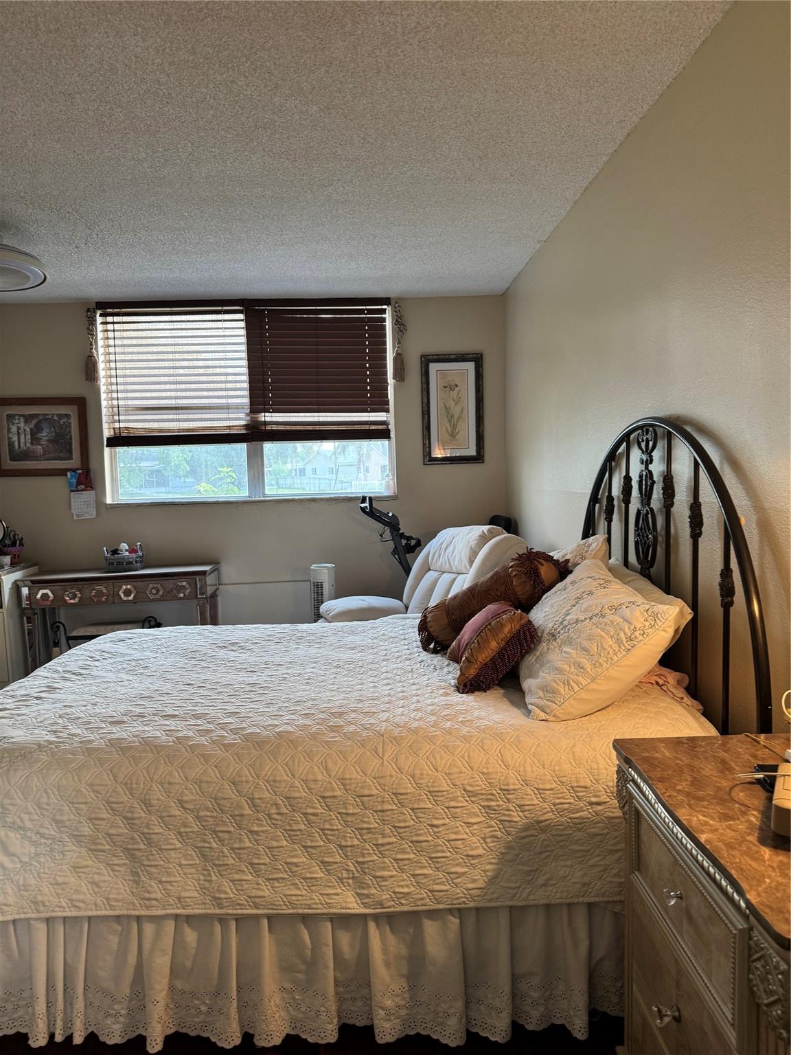 Lime Bay Condo 8 - Residential Lease