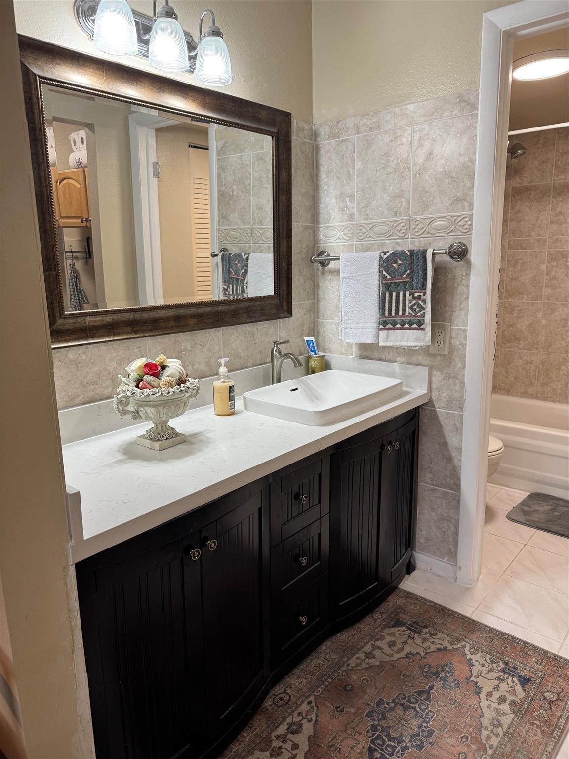Lime Bay Condo 8 - Residential Lease