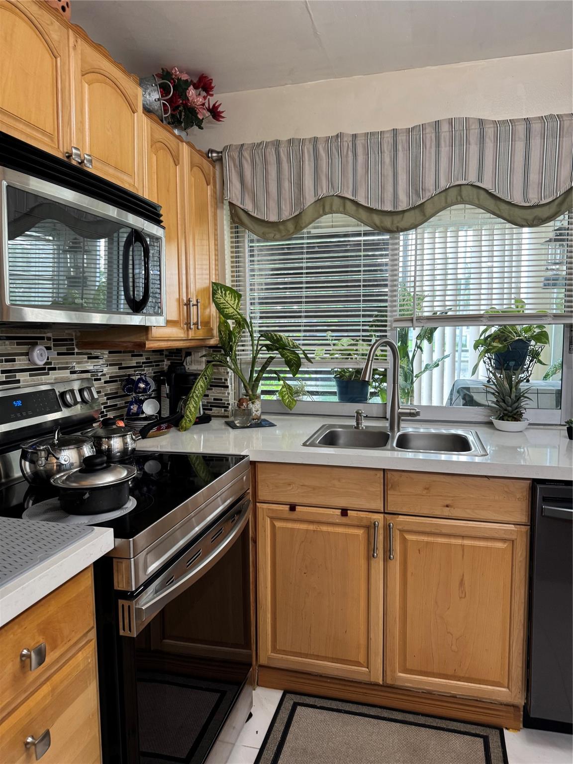 Lime Bay Condo 8 - Residential Lease