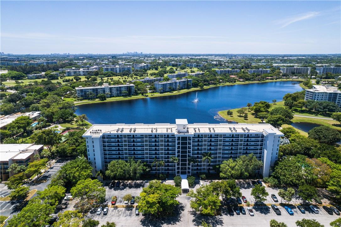 Palm Aire Country Club - Residential