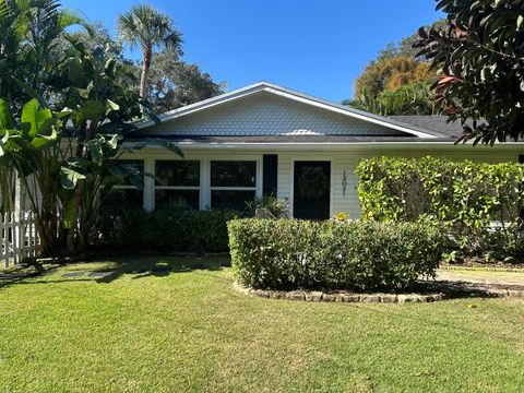 13021 Flamingo Terrace Palm Beach Gardens FL 33410