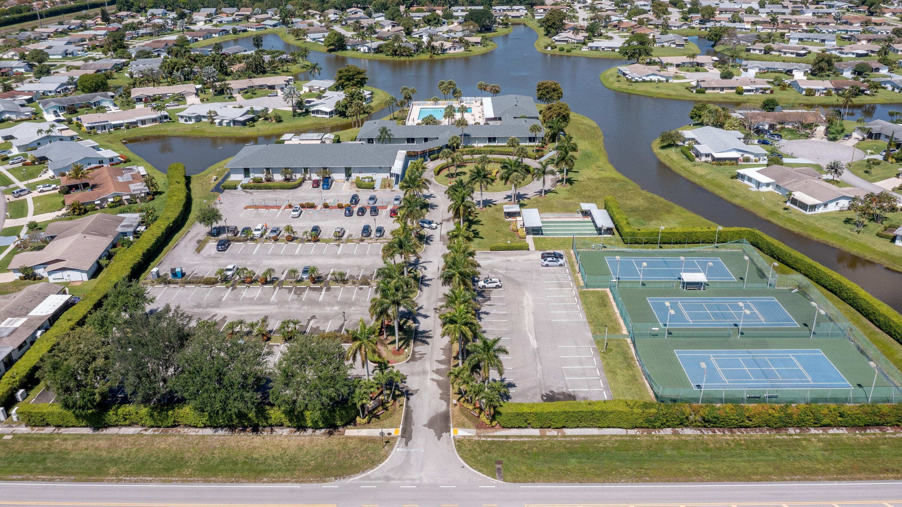 DELRAY VILLAS 5 - Residential