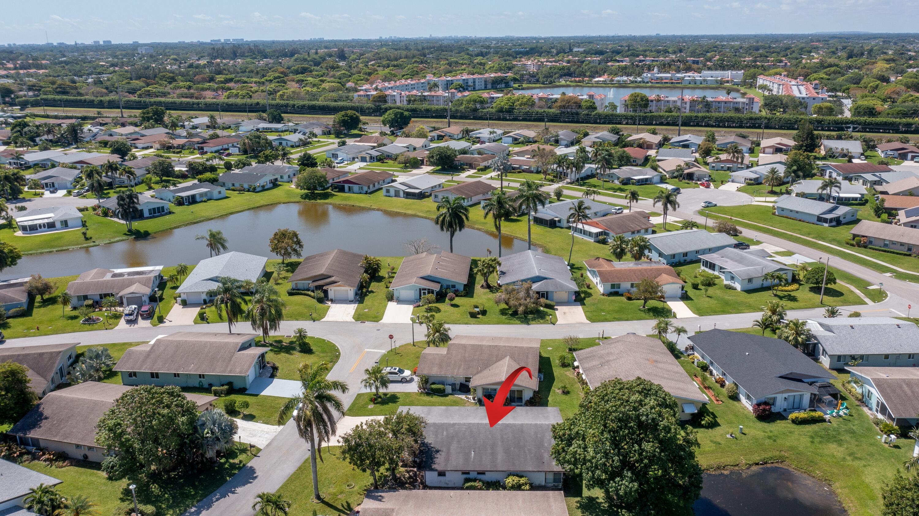 DELRAY VILLAS 5 - Residential