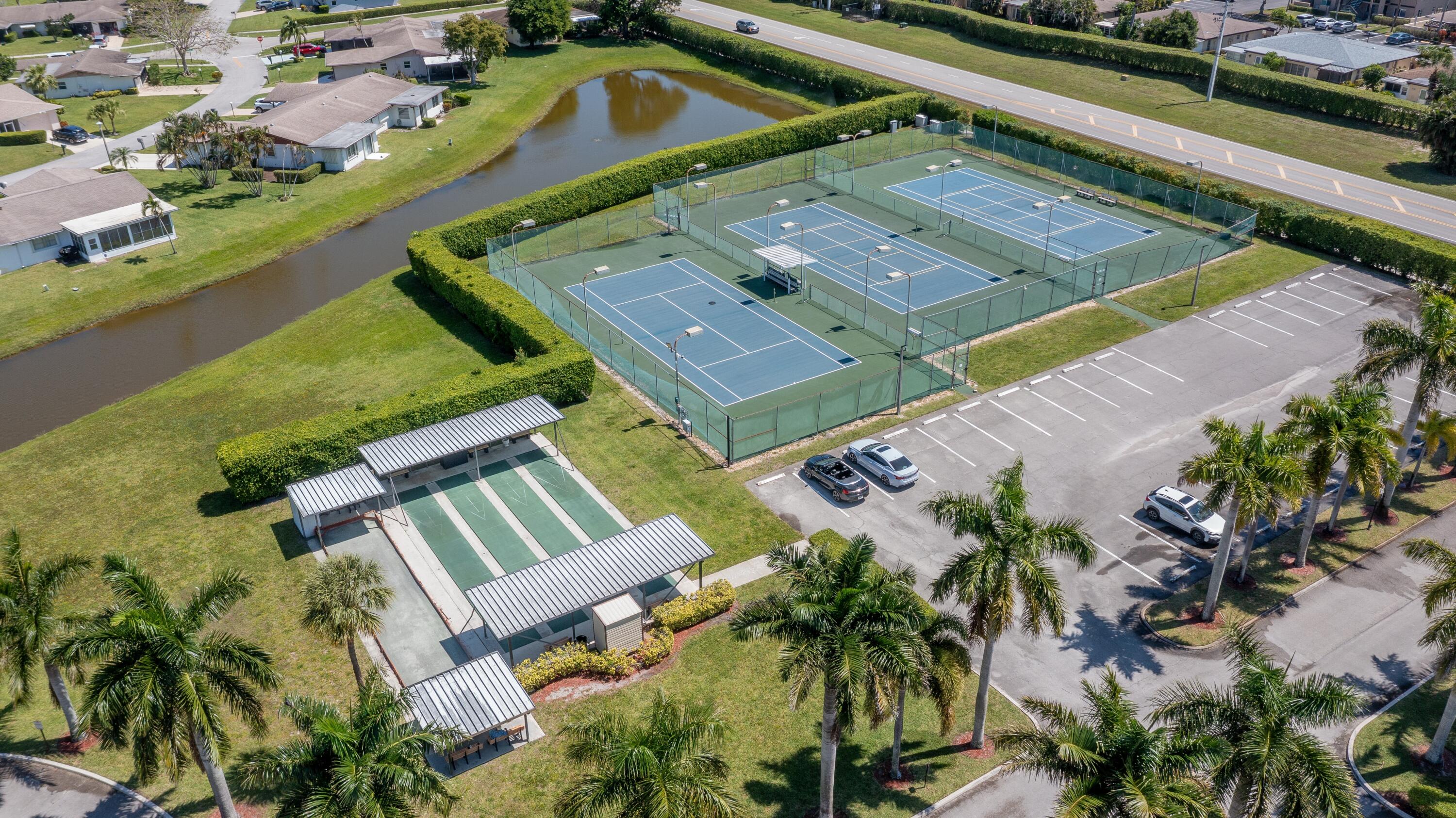 DELRAY VILLAS 5 - Residential