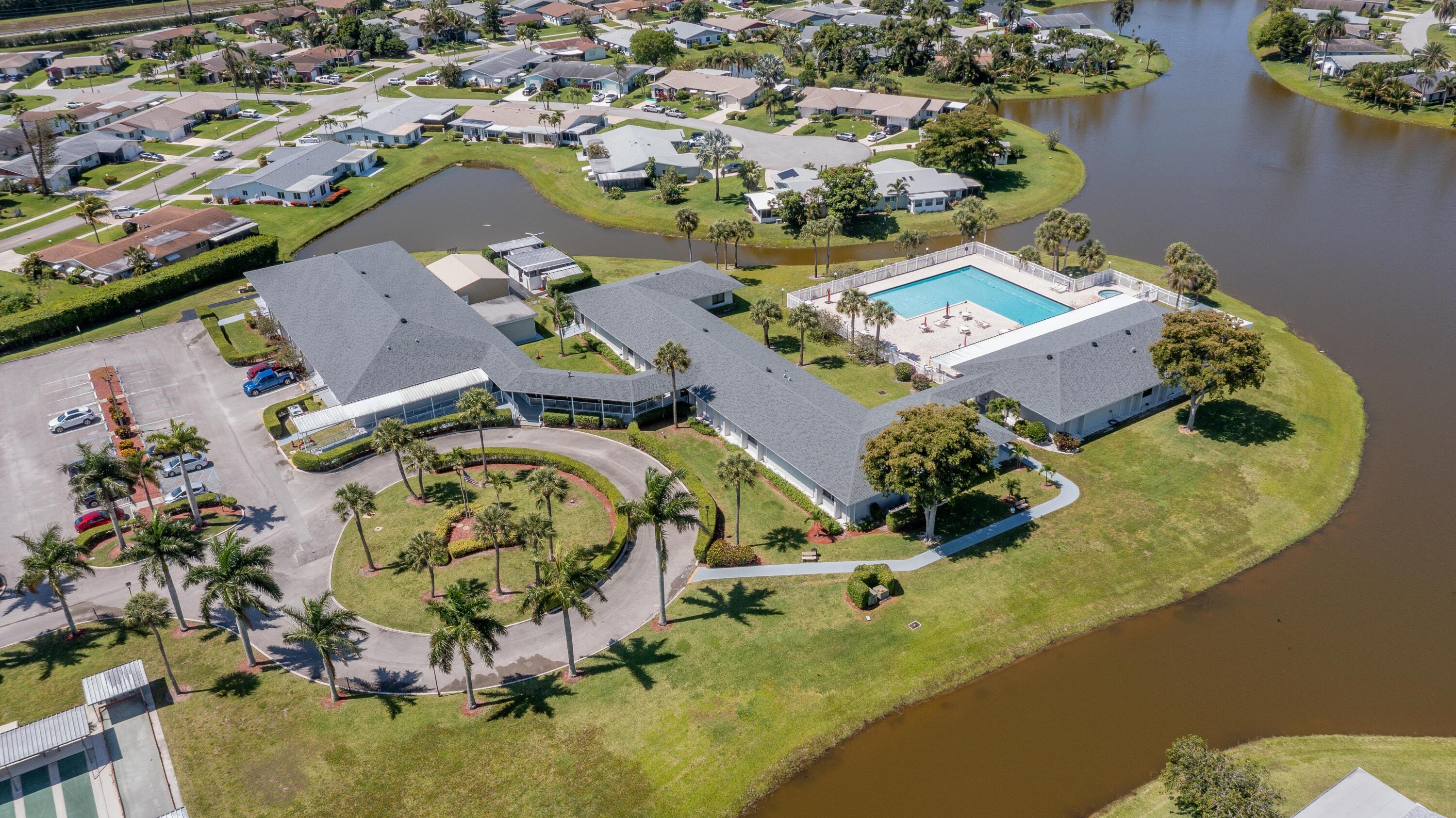 DELRAY VILLAS 5 - Residential