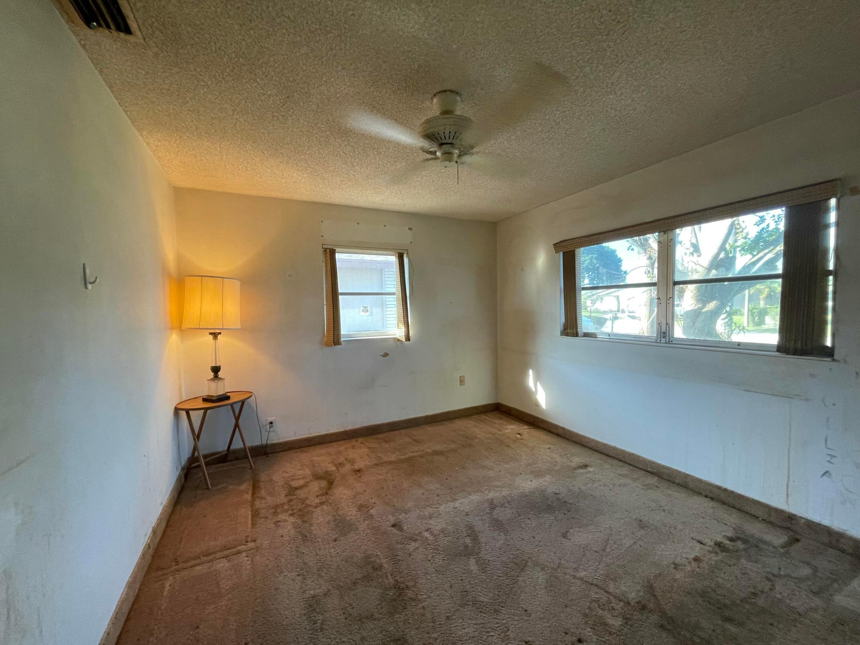 DELRAY VILLAS 5 - Residential