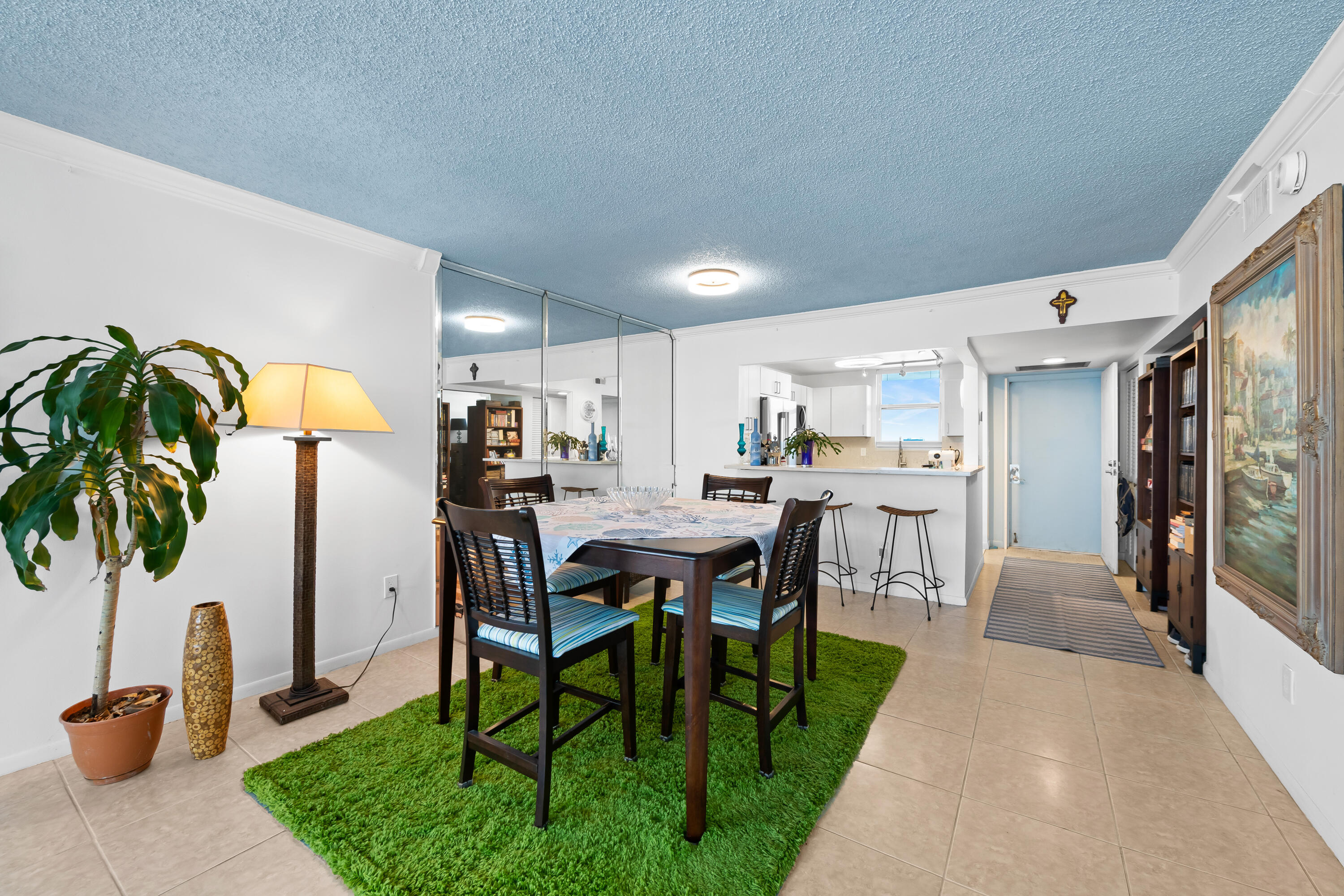 3100 NE 49 Street Street NE 1110