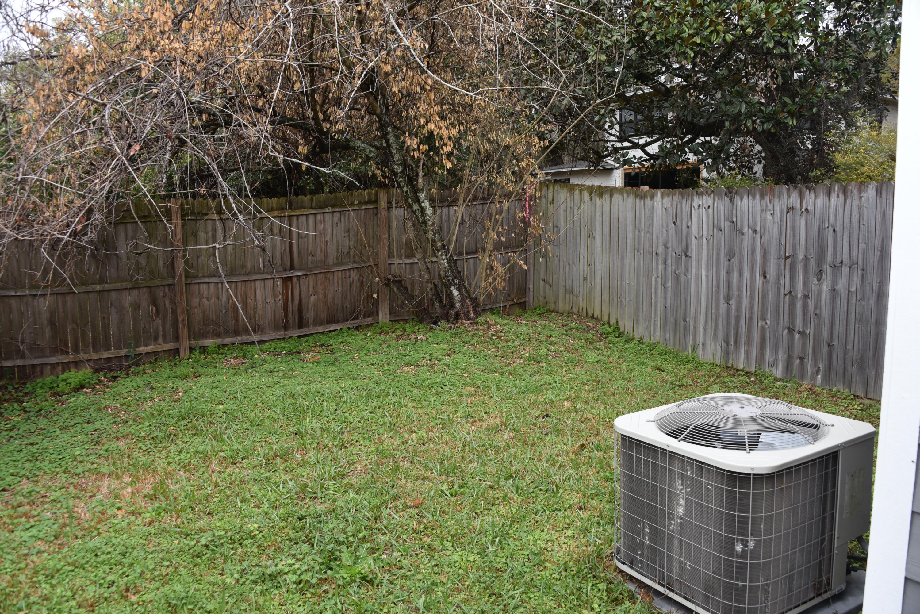 PLANTATION OAKS TWNHOUSES - Residential Lease