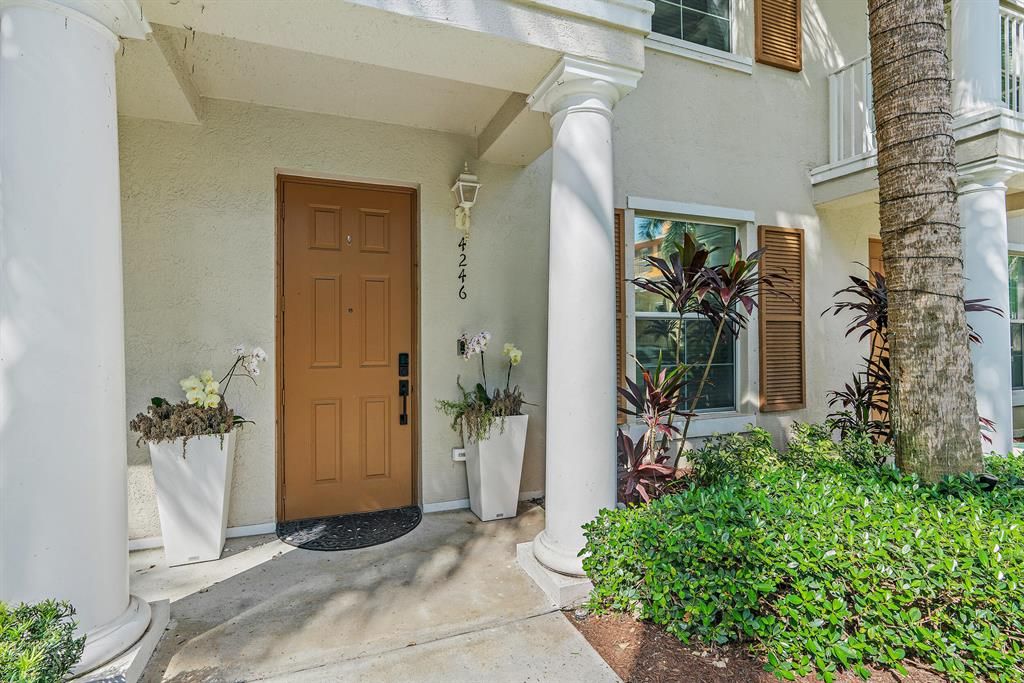 Photo of 4246 W Main Street, Jupiter, FL 33458 (MLS # R10791146)