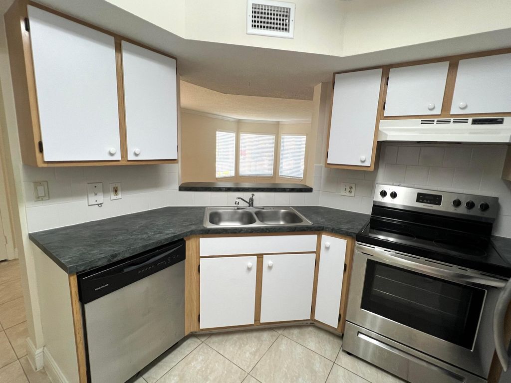 Photo of 815 W Boynton Beach Boulevard #12-101, Boynton Beach, FL 33426 (MLS # B26020742)