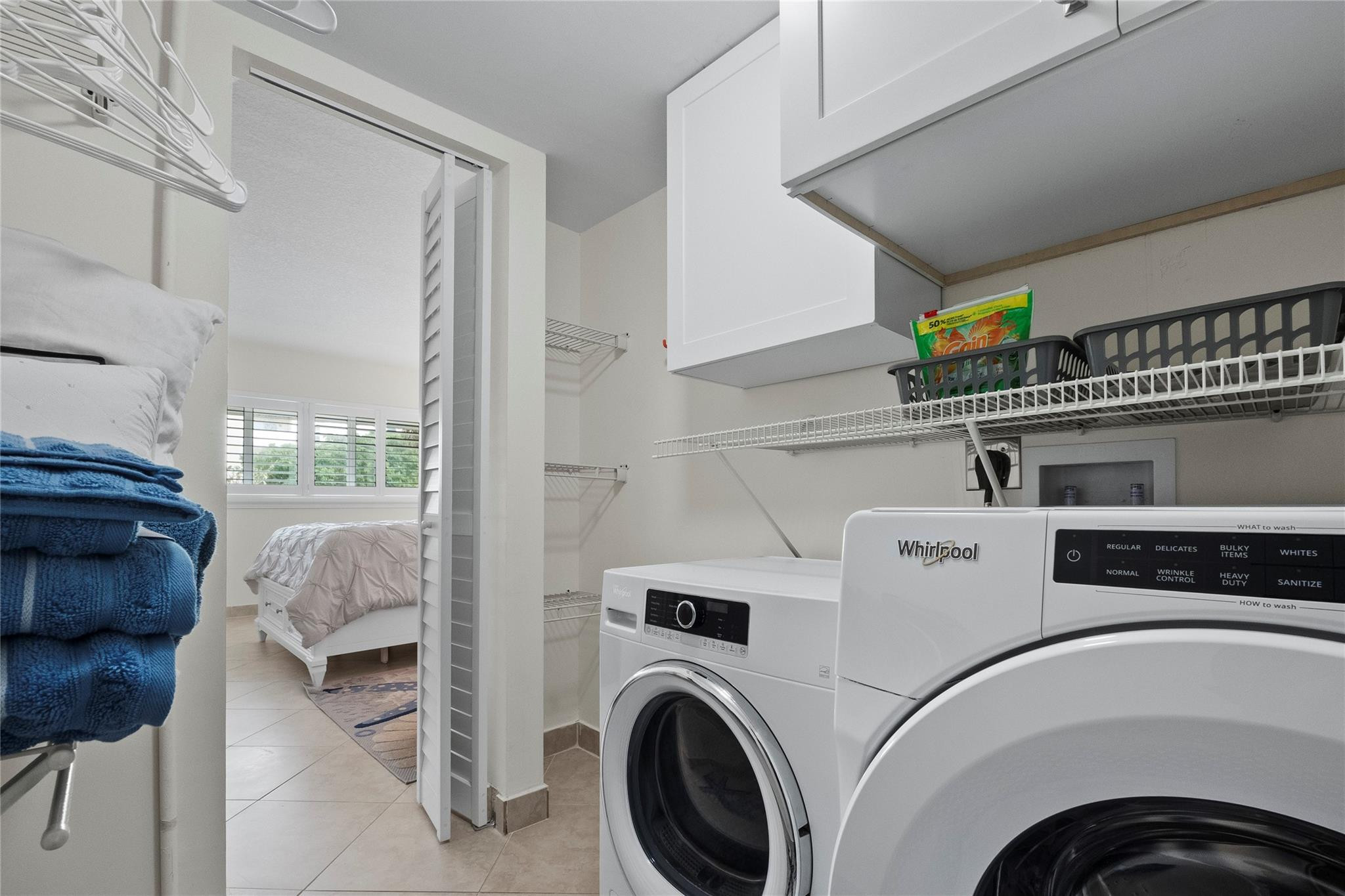 MARINE COLONY CONDO - Residential Lease