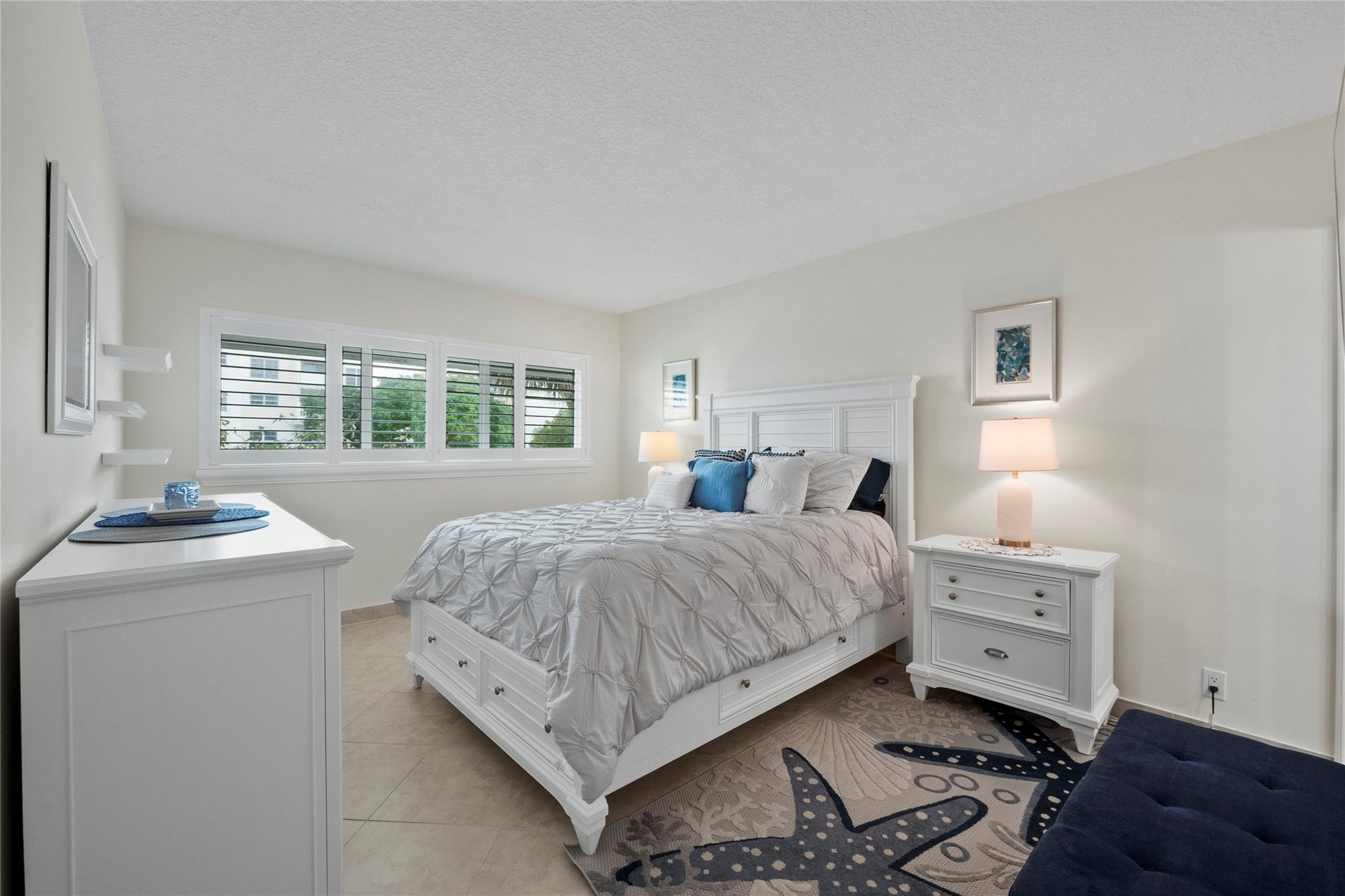 MARINE COLONY CONDO - Residential Lease