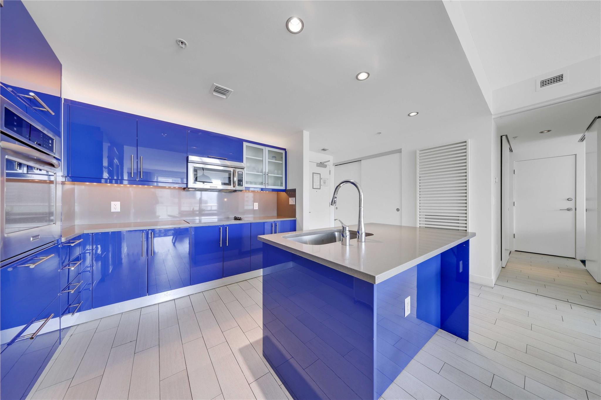 W Residence - Residential