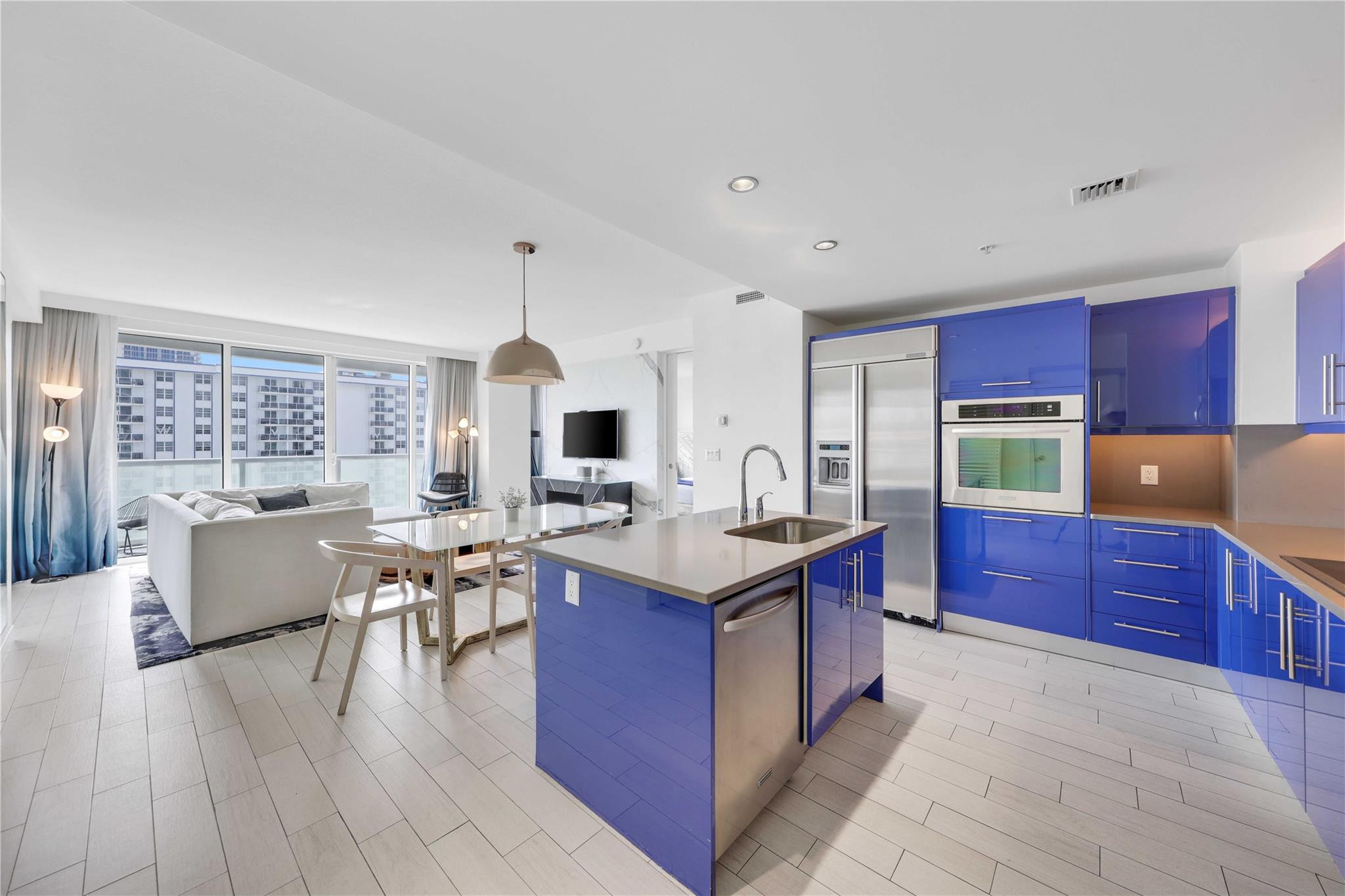 W Residence - Residential