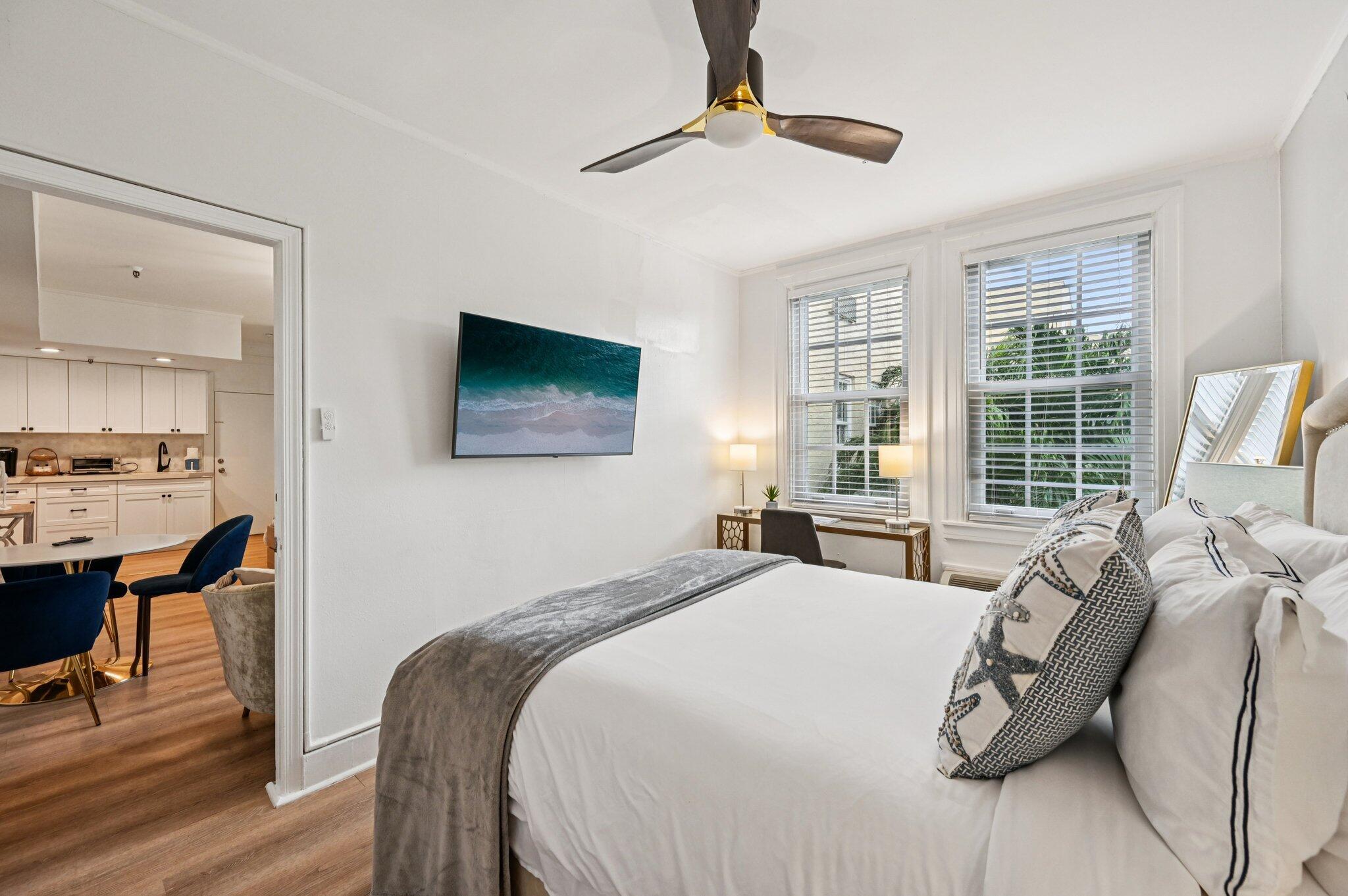 PALM BEACH HOTEL CONDO - Residential