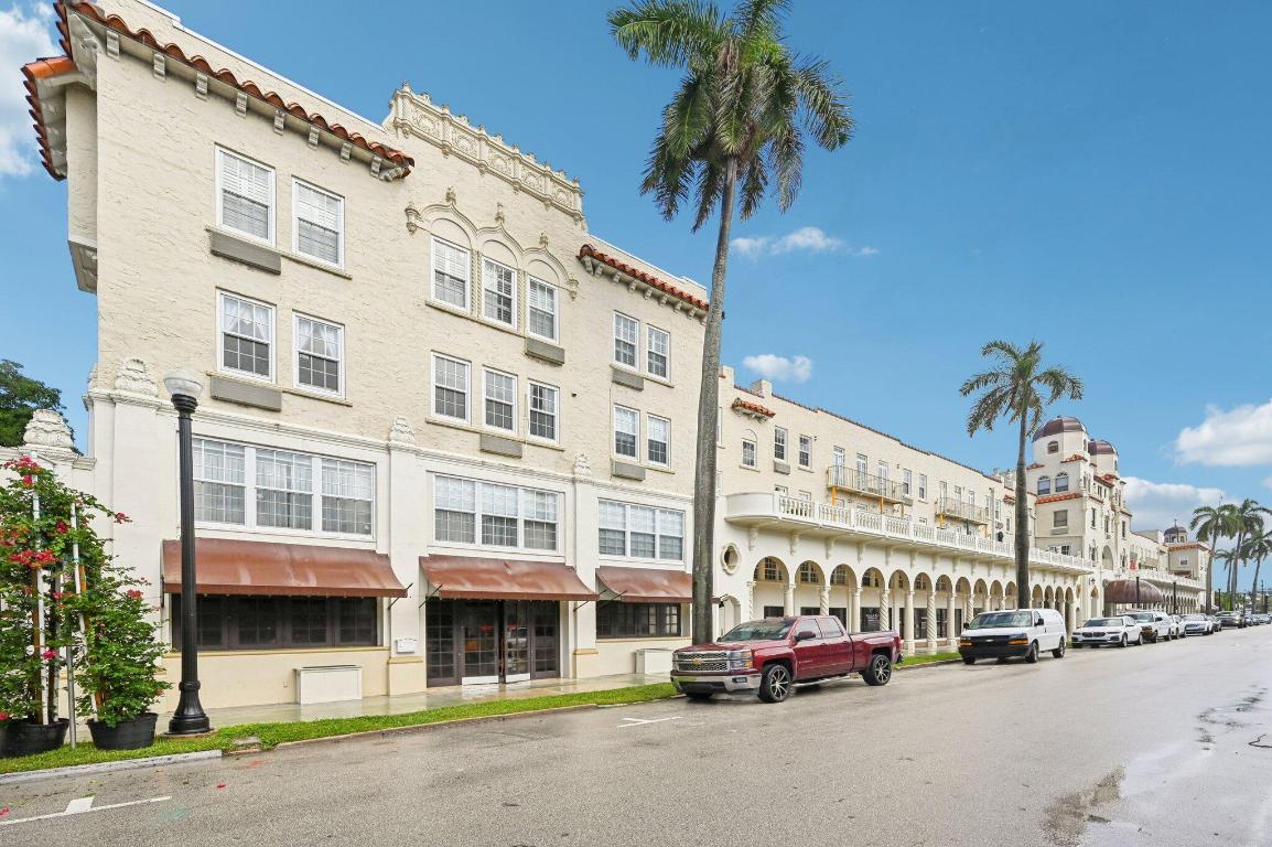 PALM BEACH HOTEL CONDO - Residential
