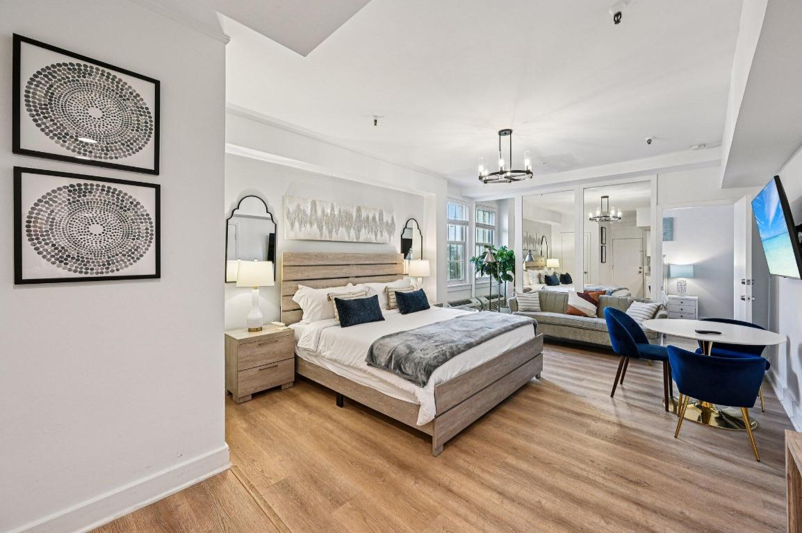 PALM BEACH HOTEL CONDO - Residential