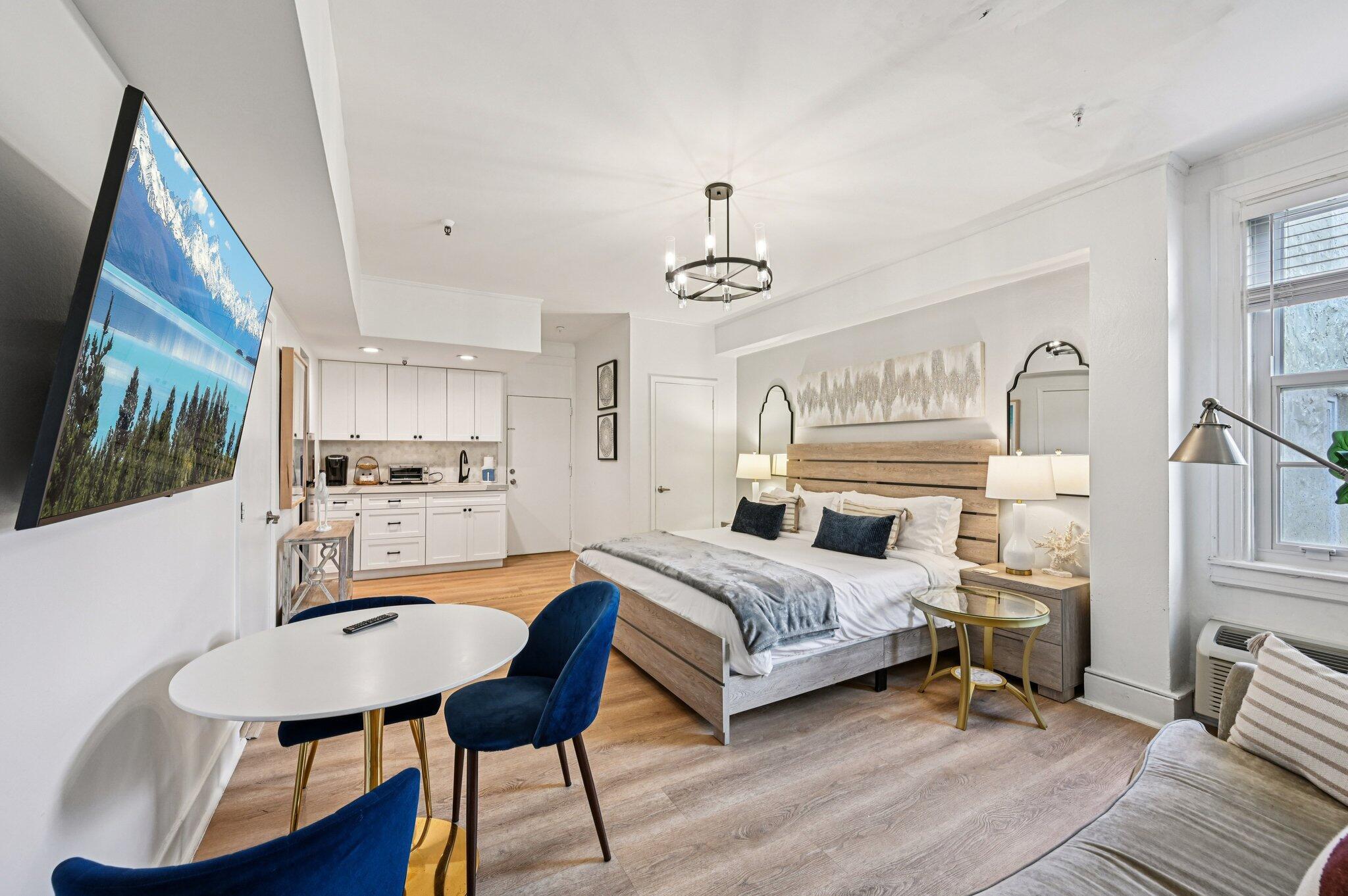 235 Sunrise Avenue 3032 & 3102