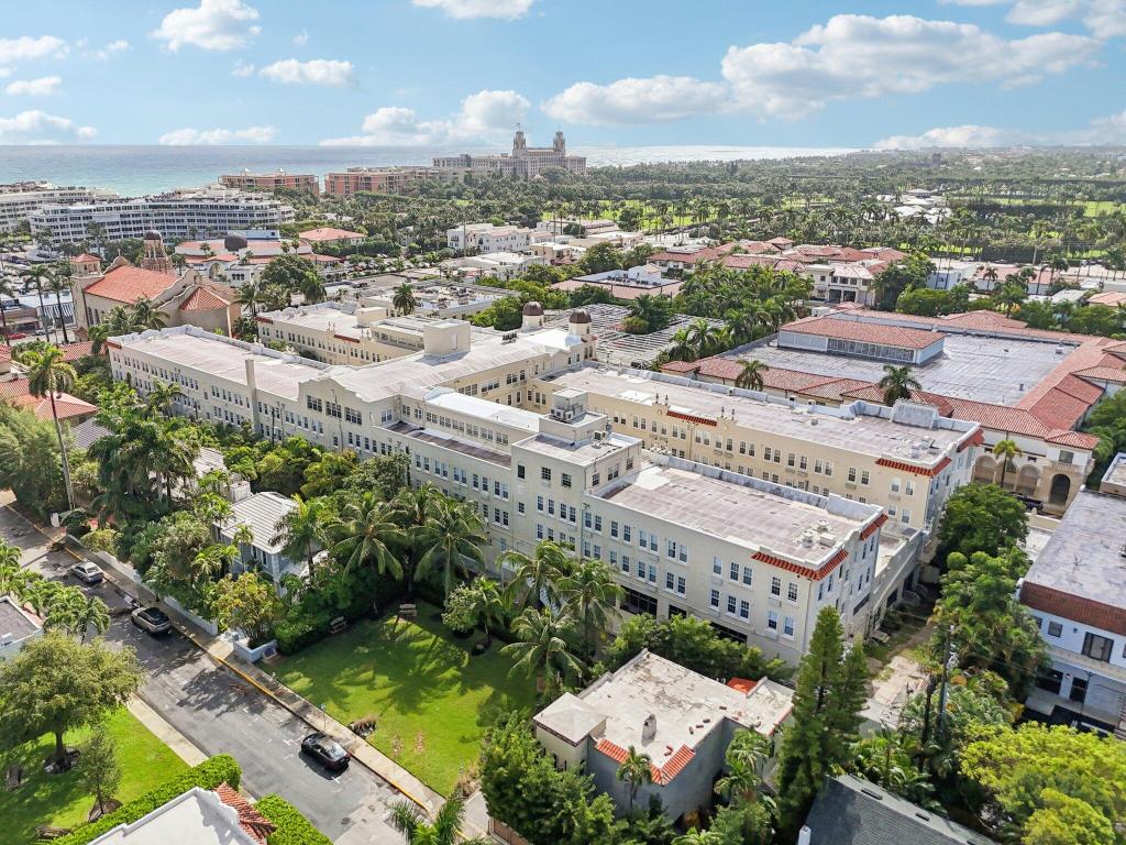 PALM BEACH HOTEL CONDO - Residential