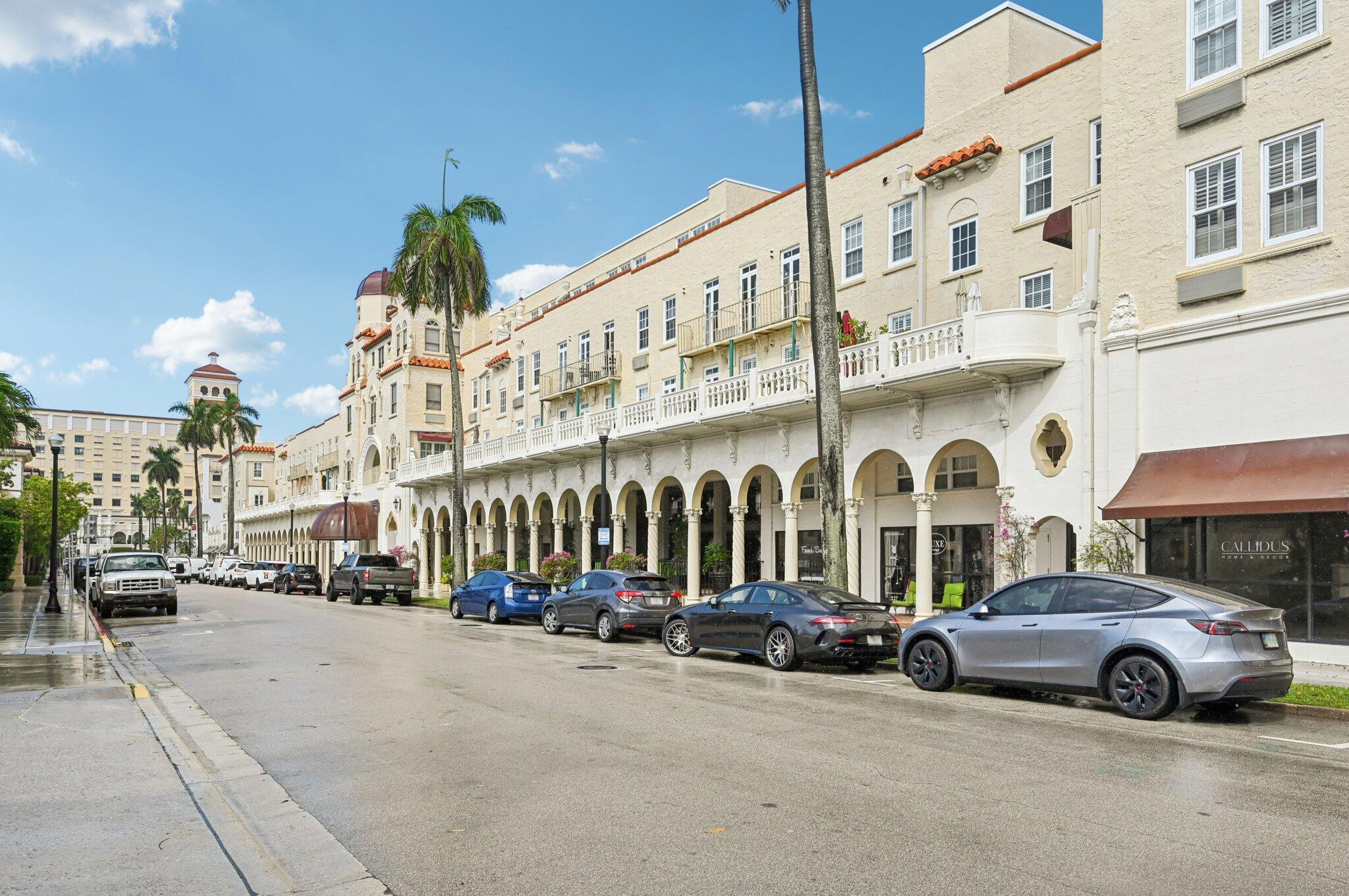 PALM BEACH HOTEL CONDO - Residential