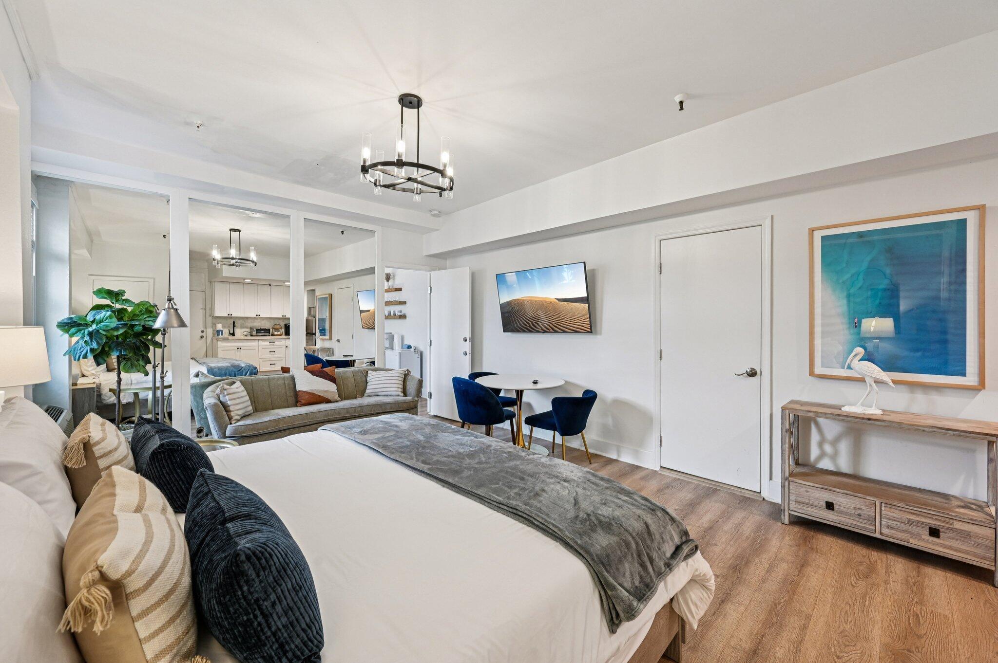 235 Sunrise Avenue 3032 & 3102