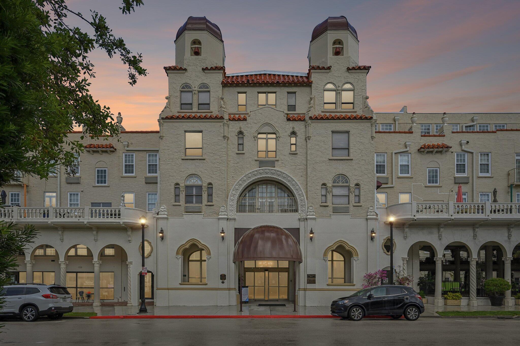 PALM BEACH HOTEL CONDO - Residential