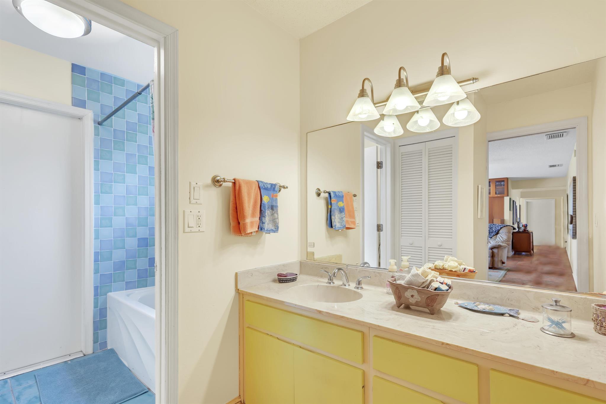 PALM BEACH FARMS - Residential