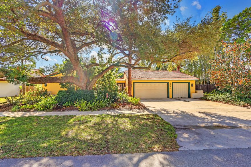 EAST BOCA | PALM BEACH FARMS | 11,430 SQ FT LOT | 4BR + DEN | POOL | 3-CAR GARAGE W/ OFFICE | ROOF 2018 | HVAC 2019 | WH 2025 | NO HOA | A-RATED SCHOOLS INCLUDING ADDISON MIZNER