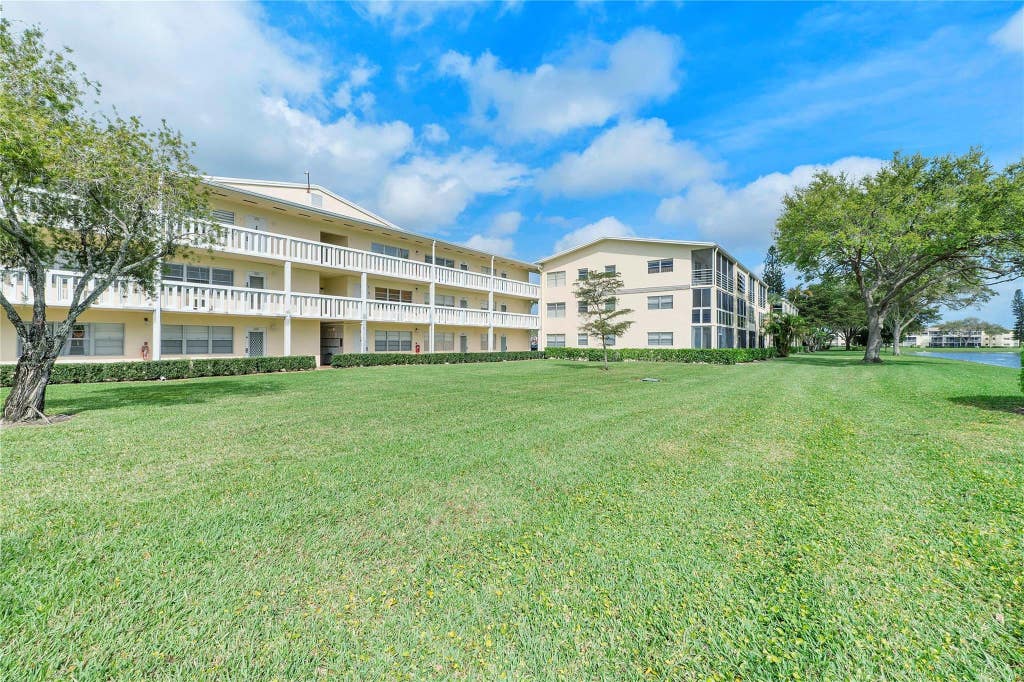 Photo of 358 Dorset I #358, Boca Raton, FL 33434 (MLS # B26056130)