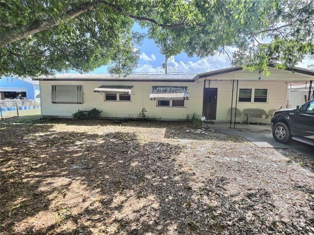 Photo of 333 Johnston St, Fort Pierce, FL 34982 (MLS # F10321768)