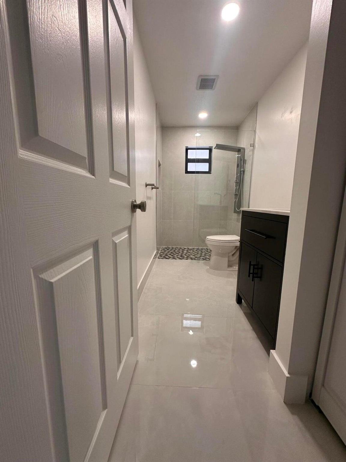 OLIVE TREE PAR 6B - Residential Lease