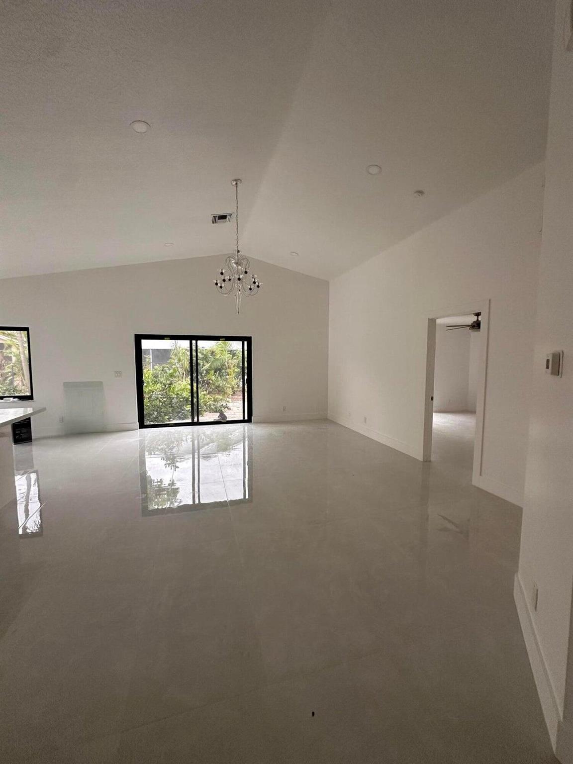 OLIVE TREE PAR 6B - Residential Lease