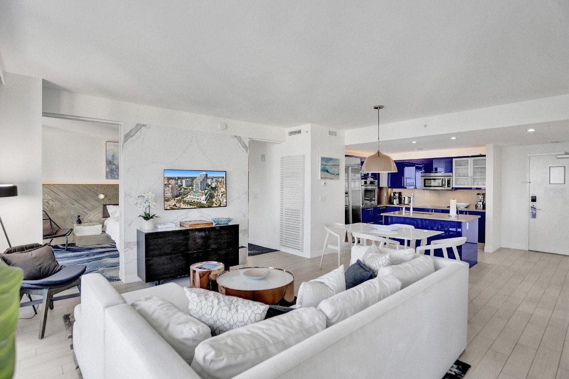 3101 Bayshore Drive 1707