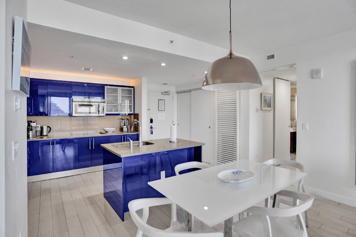 3101 Bayshore Drive 1707