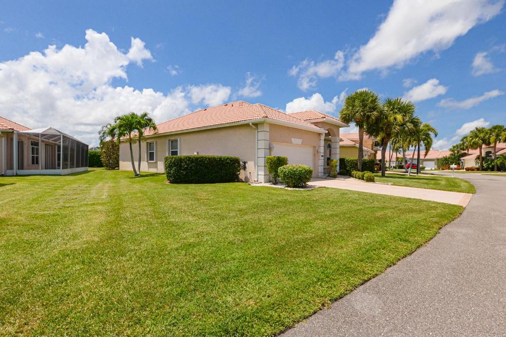 Photo of 585 NW Lambrusco Drive, Port Saint Lucie, FL 34986 (MLS # R10909446)