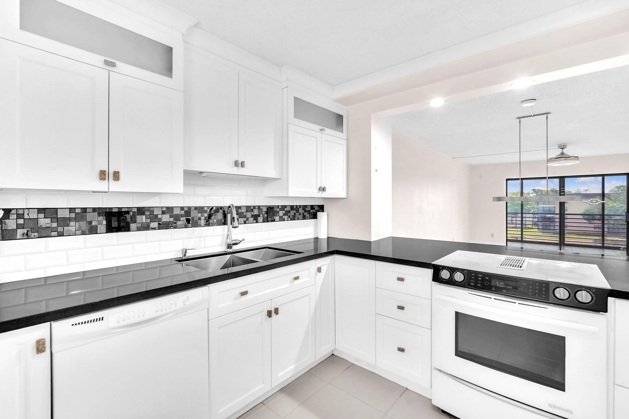 4930 E Sabal Palm Blvd 414
