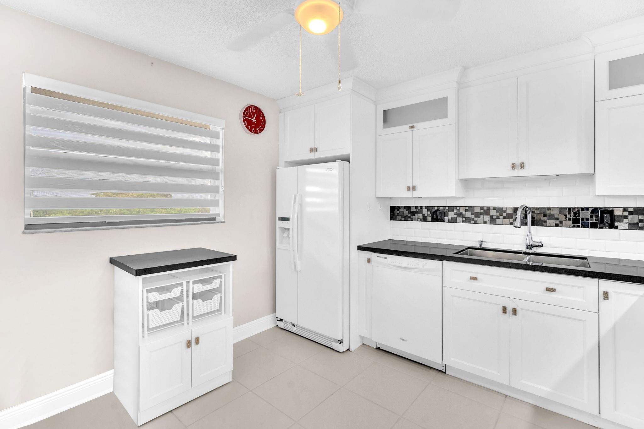 4930 E Sabal Palm Blvd 414