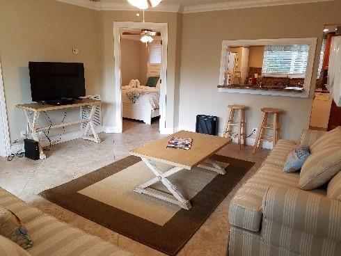 PALM SQUARE UNREC Lts 18, - Residential Income