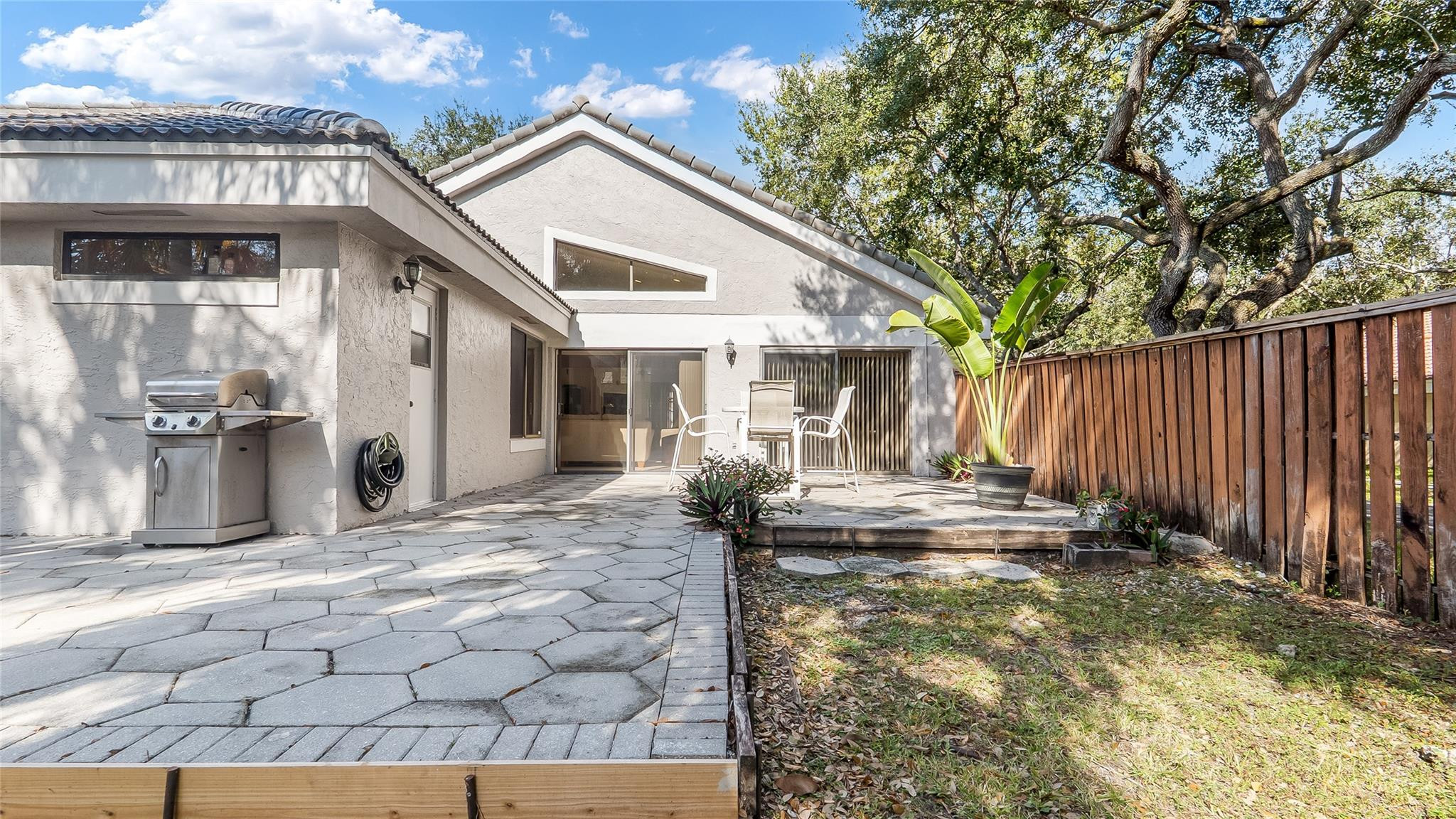 CROSSCREEK II - Residential