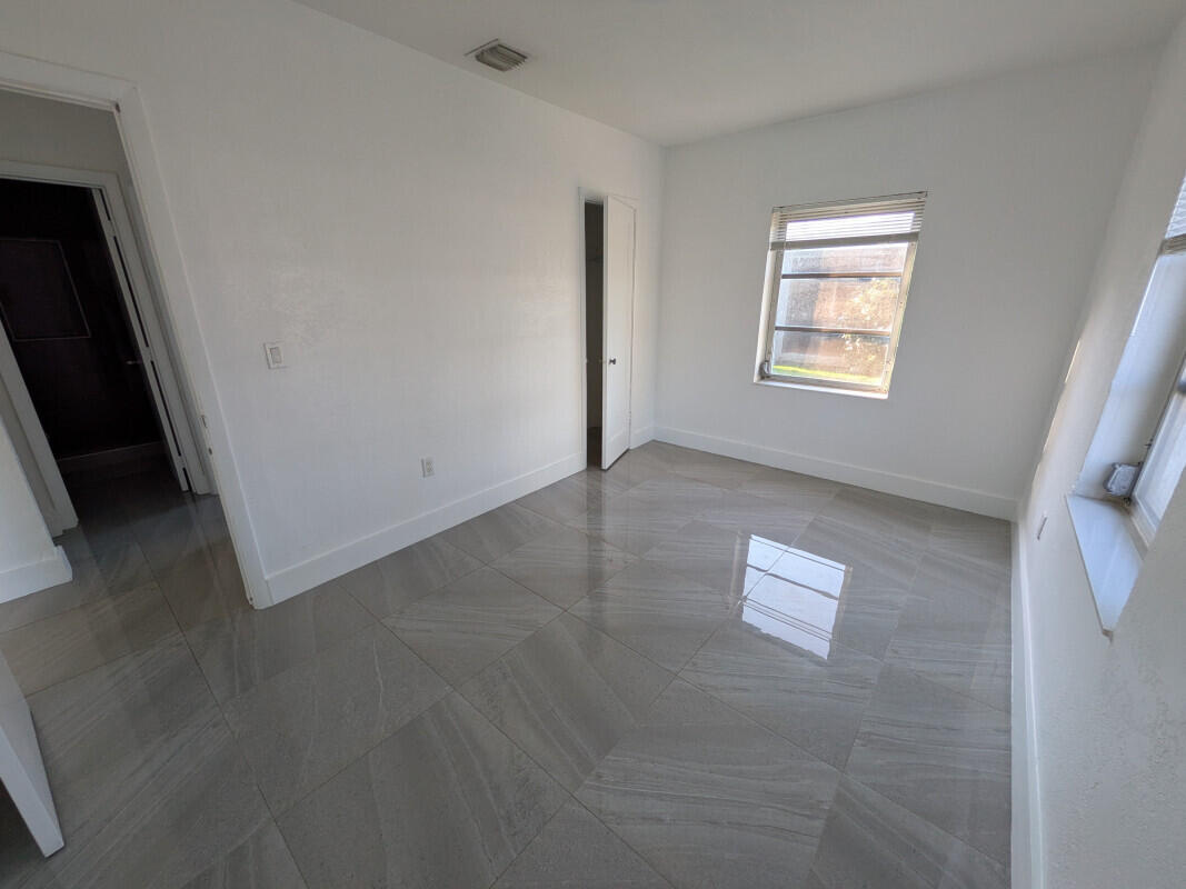 RICHMOND HEIGHTS - Residential Lease