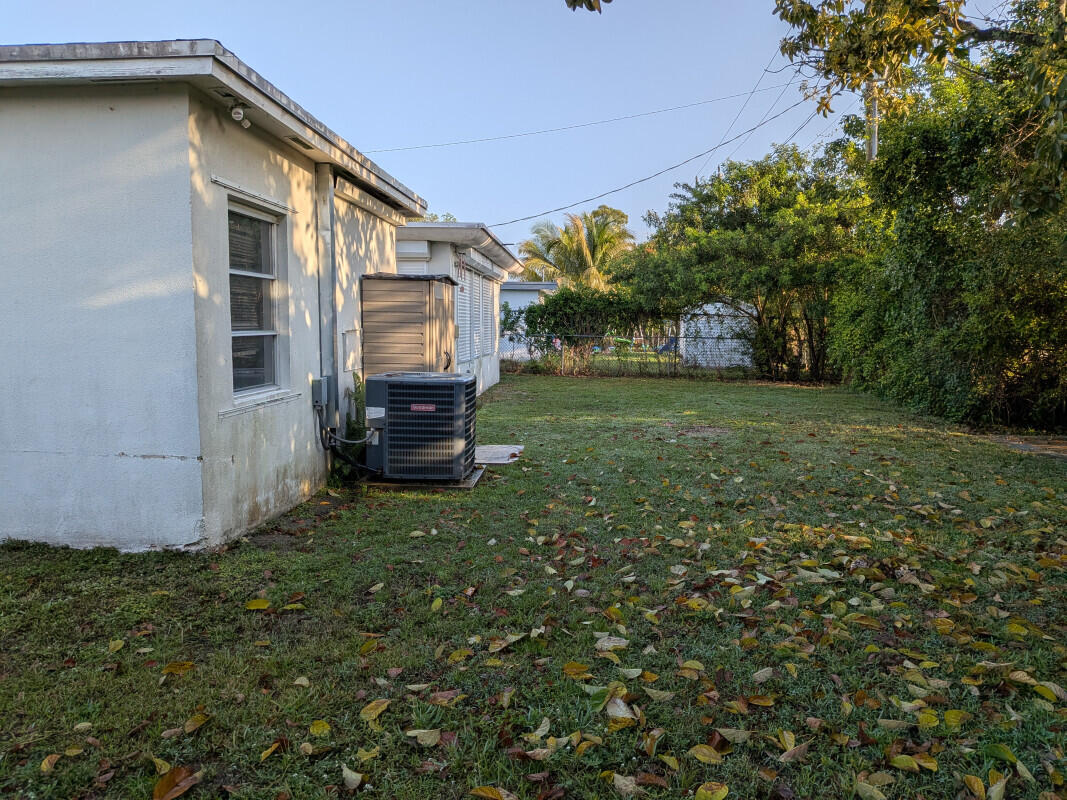 RICHMOND HEIGHTS - Residential Lease