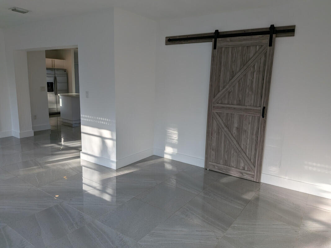 RICHMOND HEIGHTS - Residential Lease