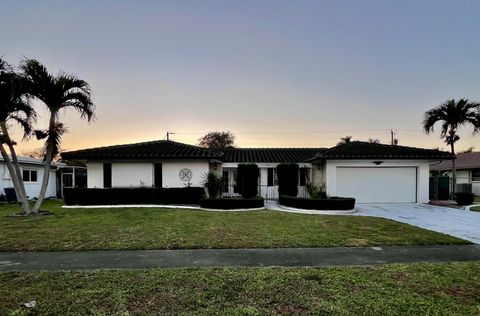 Single Family Residence in Boca Raton FL 103 St Cloud Lane Ln.jpg