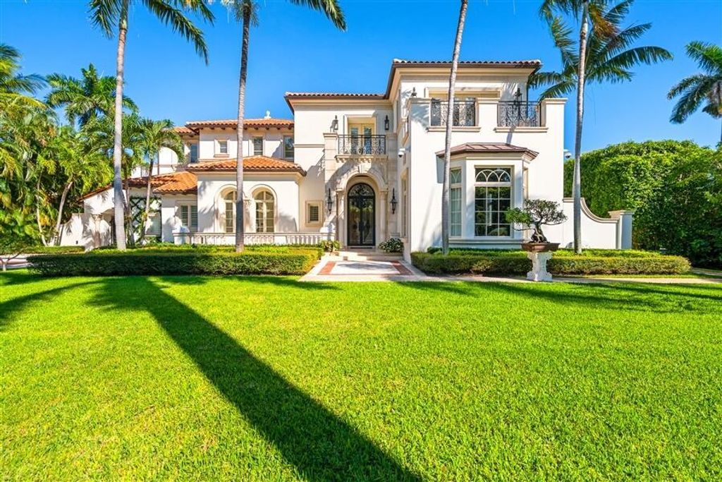 Photo of 1033 Seasage Drive, Delray Beach, FL 33483 (MLS # R11134478)