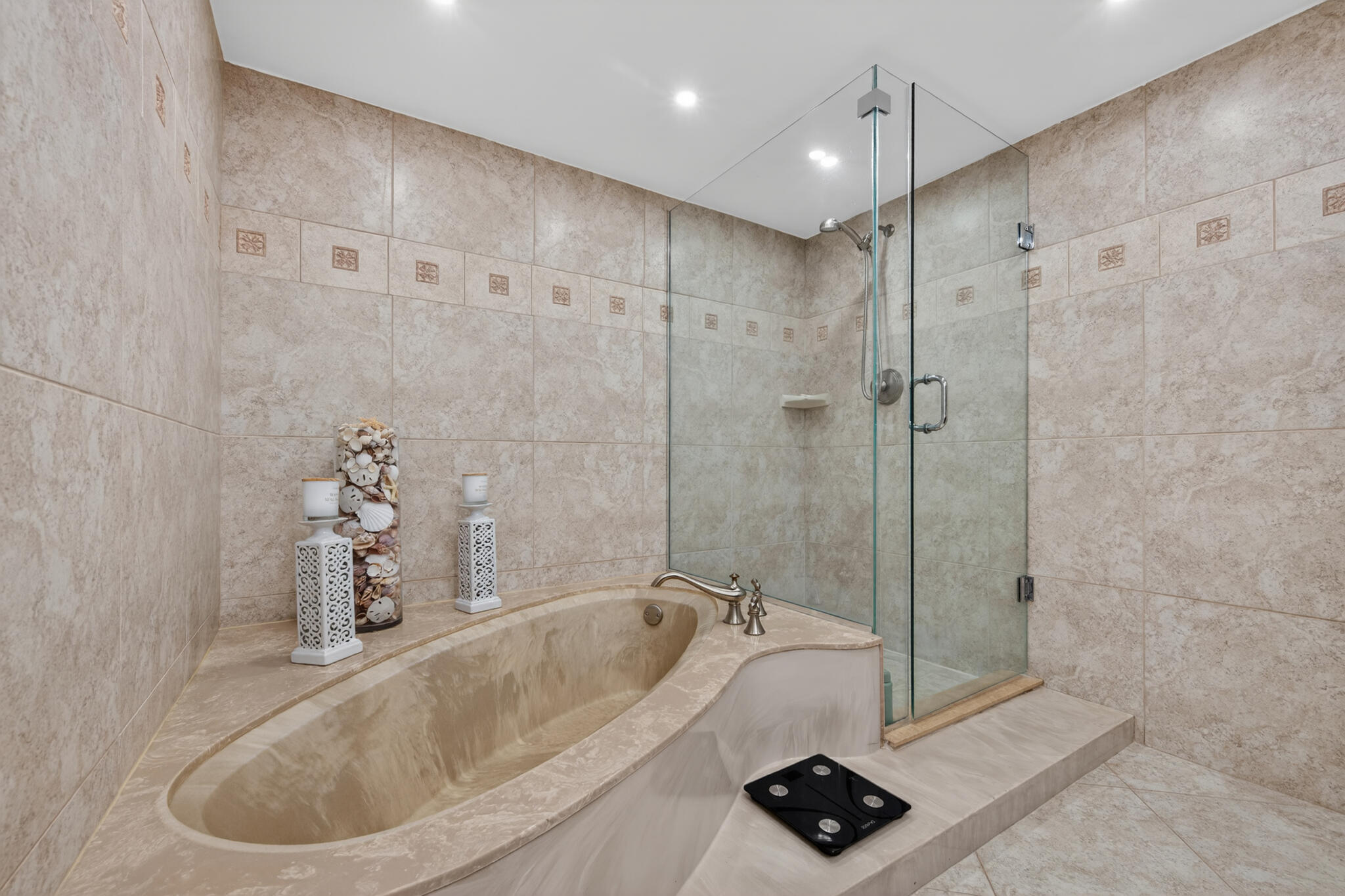 COTE D AZUR CONDO - Residential