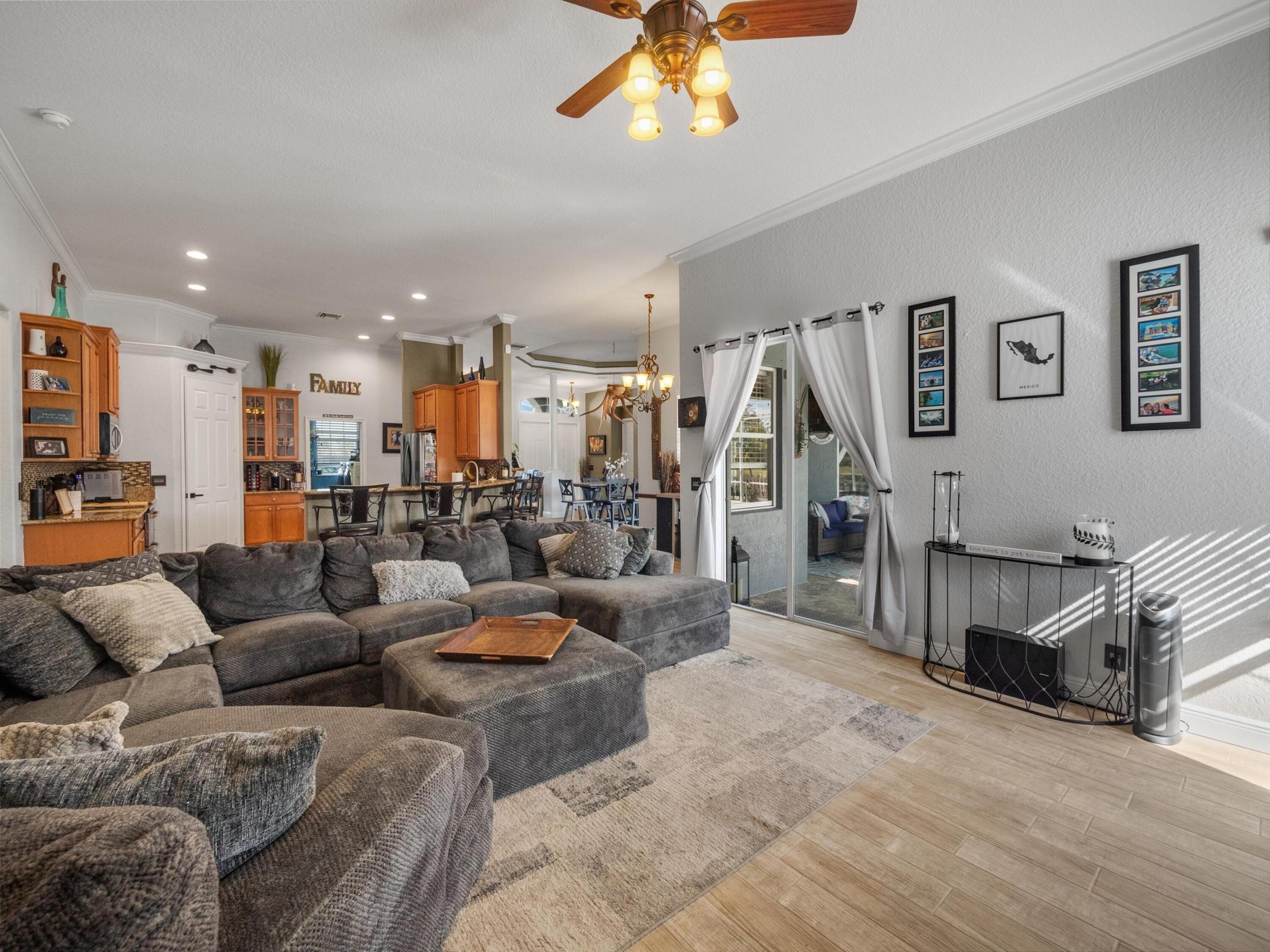 PORT ST LUCIE SECTION 33 - Residential Lease