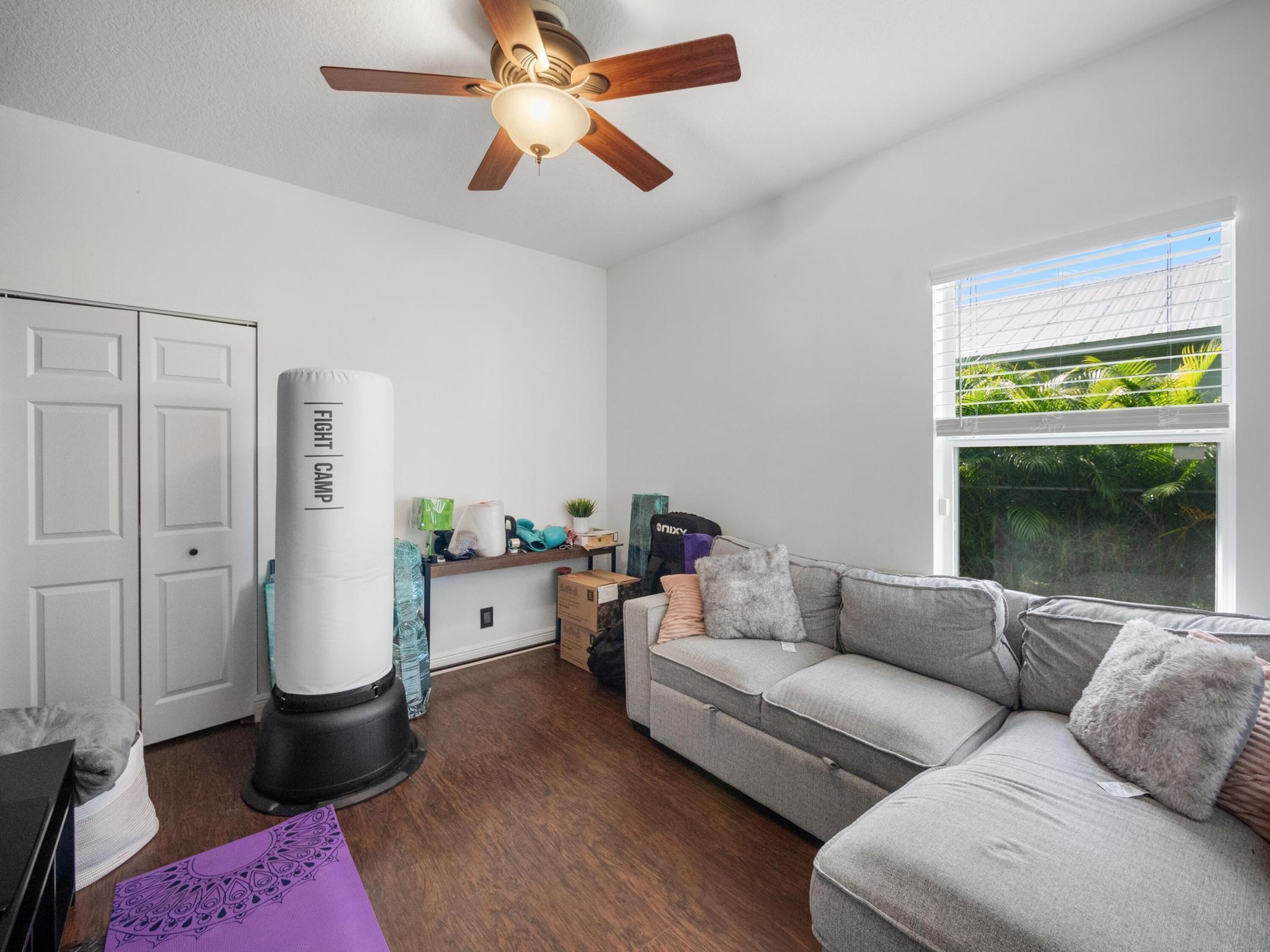 PORT ST LUCIE SECTION 33 - Residential Lease