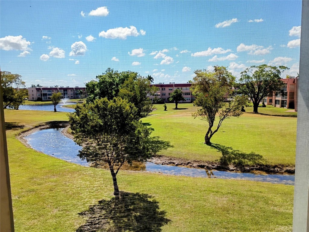 Sunrise Lakes Phase III - Residential