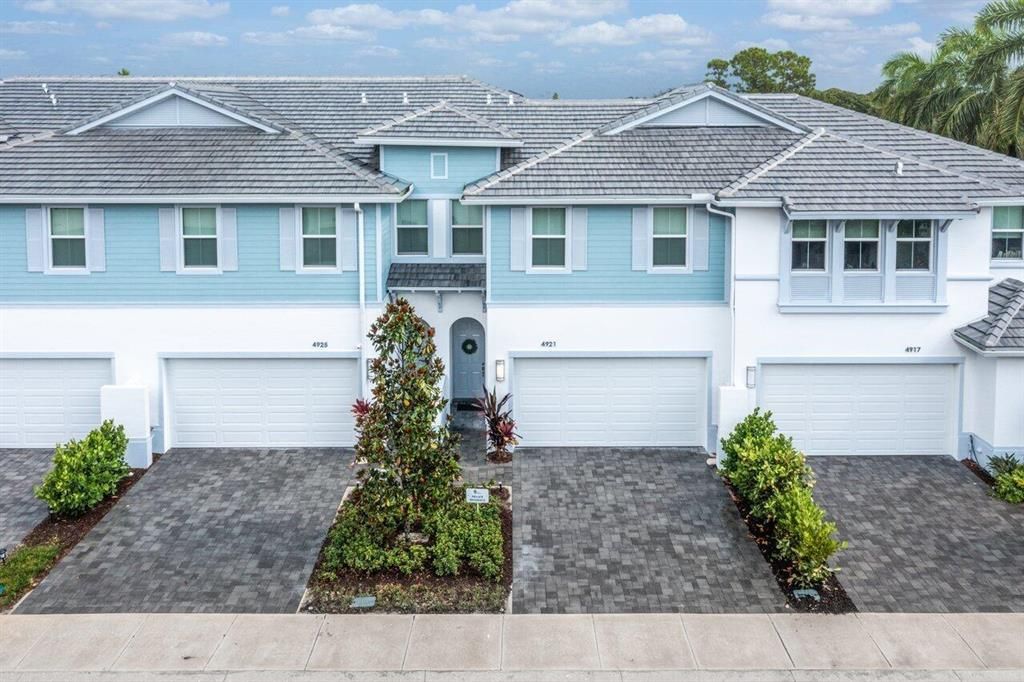 Photo of 4921 Pointe Midtown Way, Palm Beach Gardens, FL 33418 (MLS # R10742064)